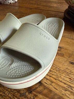 CROCS Beige Slide Sandals with Pink Stripe